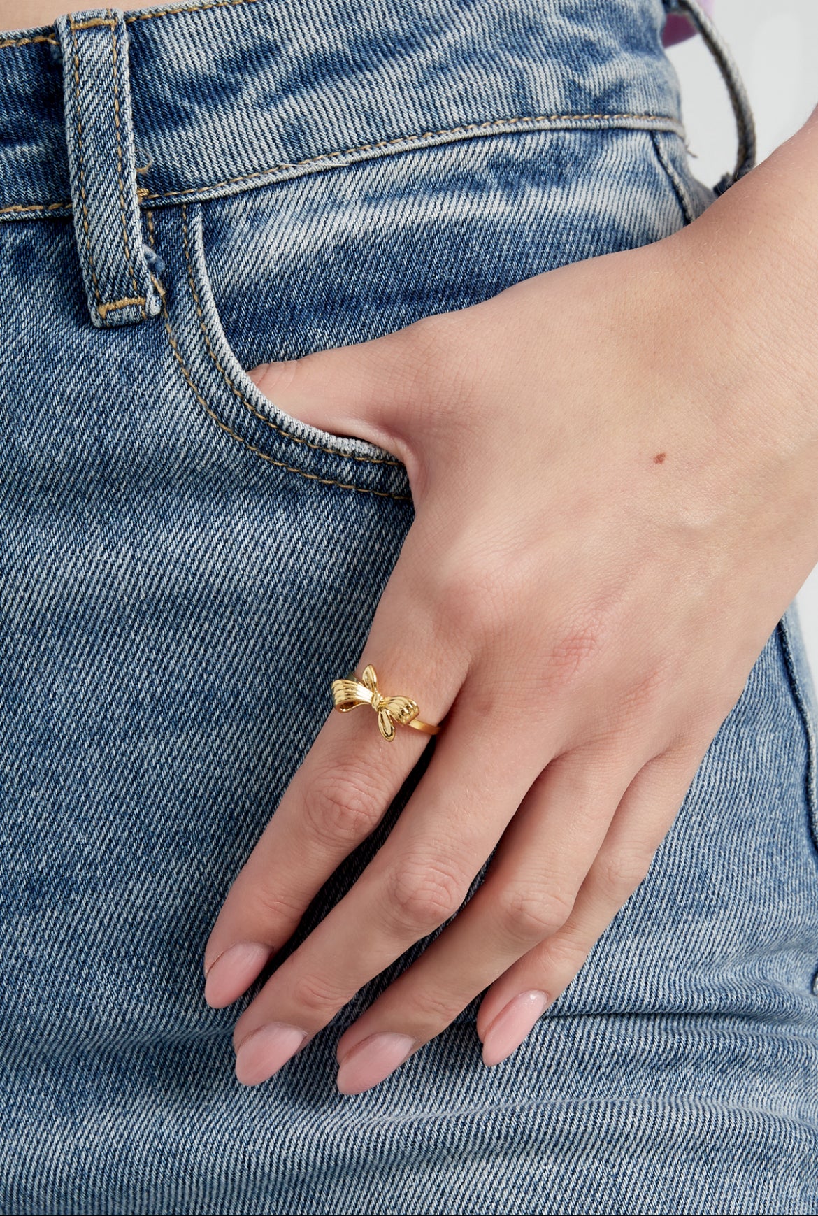 Ring strikje goud