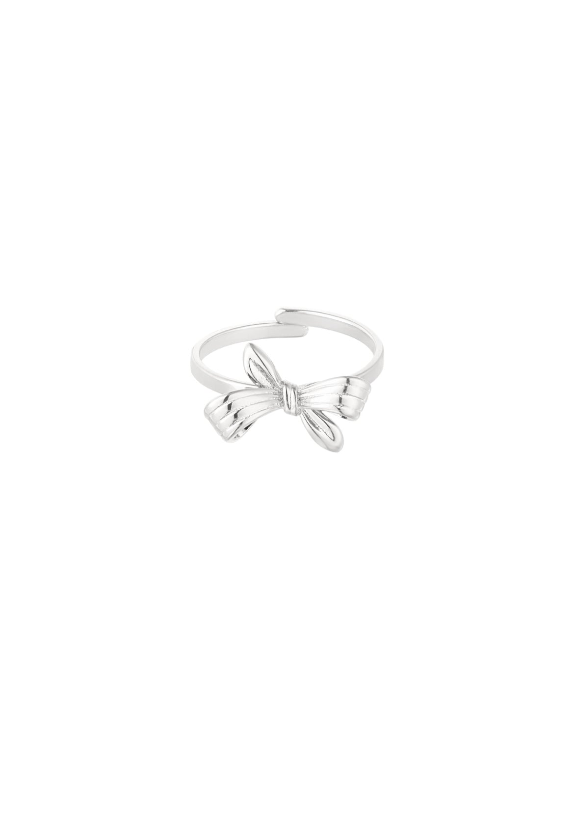 Ring met strikje zilver