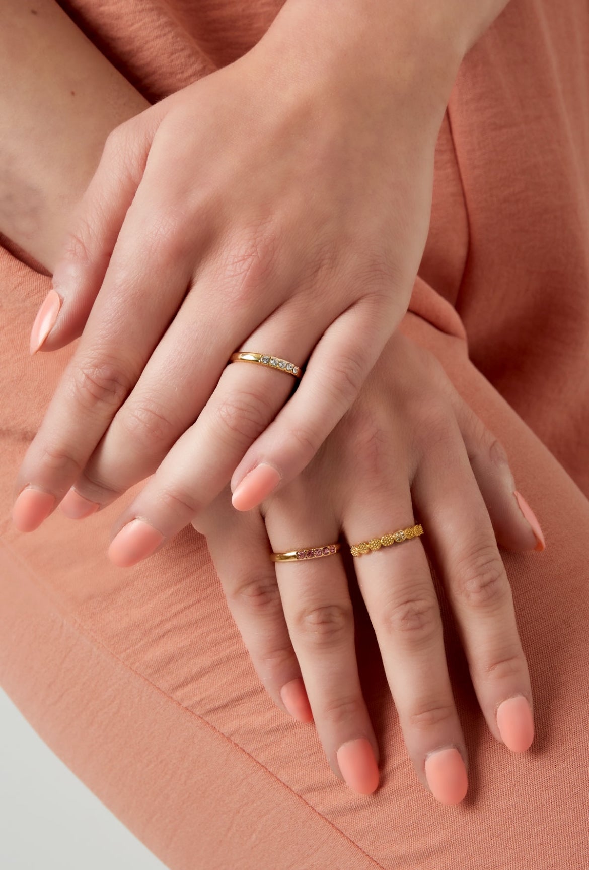 Ring met steentjes goud