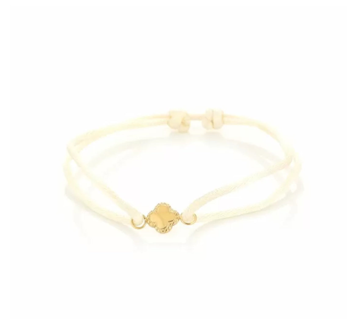Armband satin met klaver beige