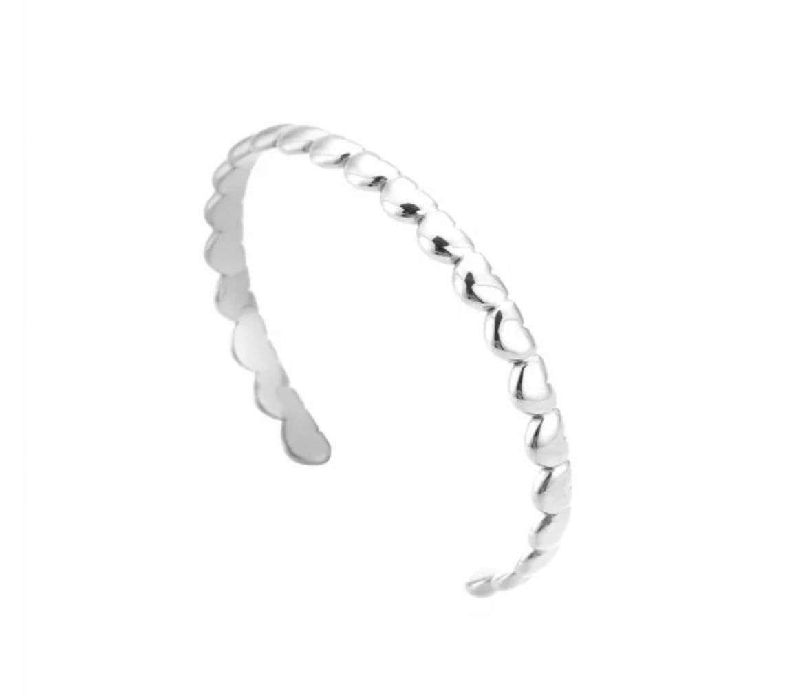 Bangle armband met hartjes zilver