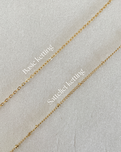 Gegraveerde ketting met initialen goud