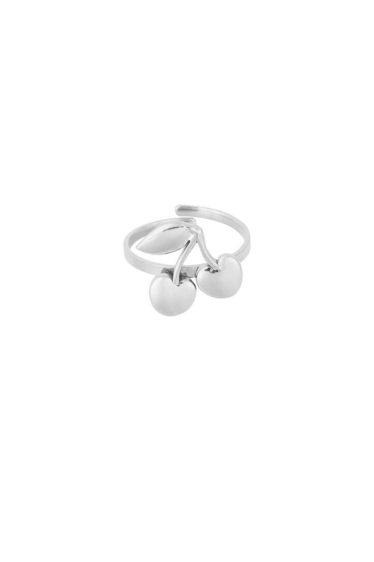Ring met kers zilver