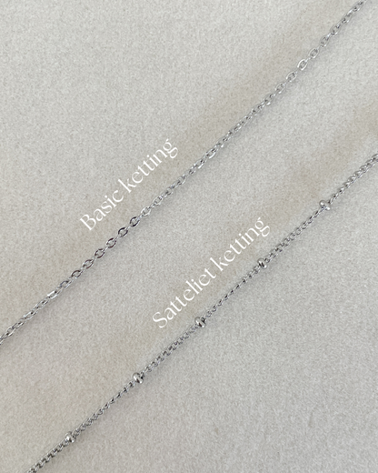 Gegraveerde ketting met initialen zilver