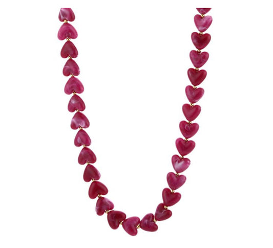 Ketting met fuchsia hartjes