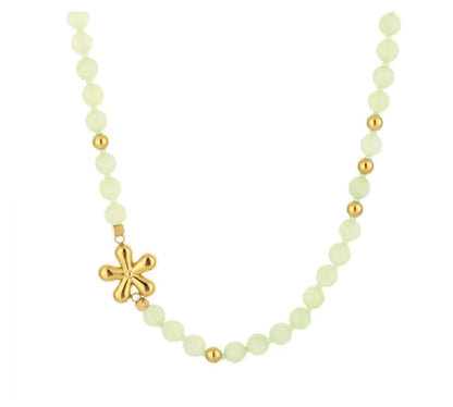 Kralen ketting met bloemetje groen