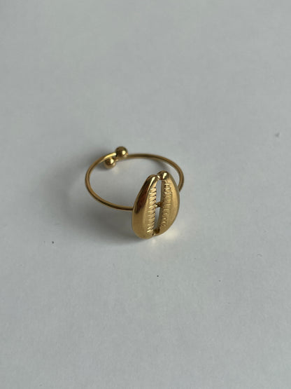 Ring met schelp goud
