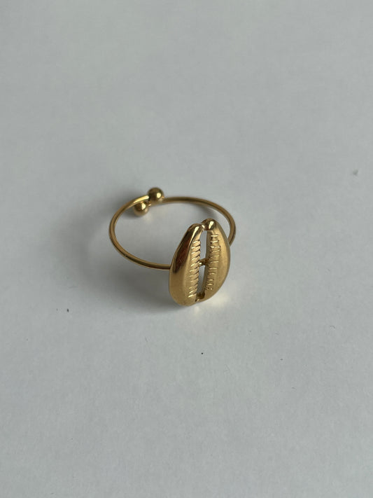 Ring met schelp goud