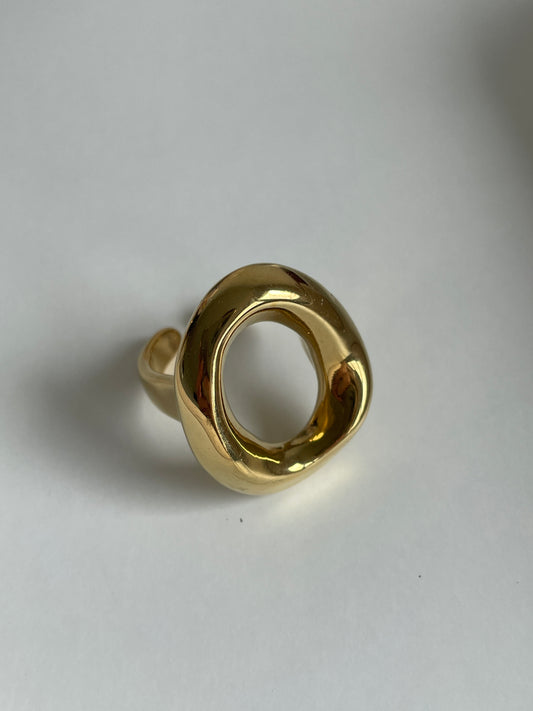 Ring rond groot goud