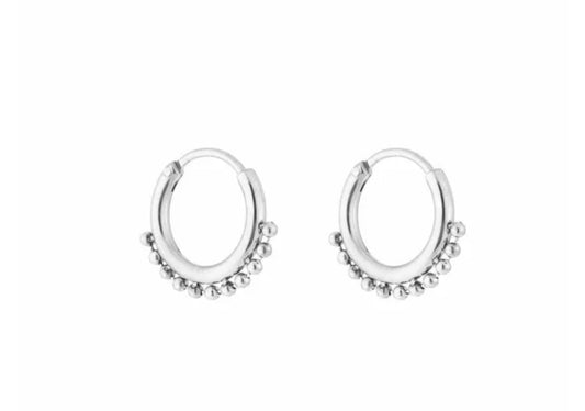 Oorbellen Bali dots zilver